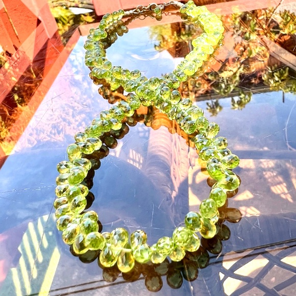 Handcrafted Natural Peridot Necklace 14k Solid Yellow Gold , August Birthstone - Picture 10 of 12